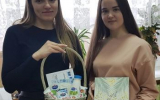 Праздничное оформление подарка, Новикова Александра и Атрохова Полина