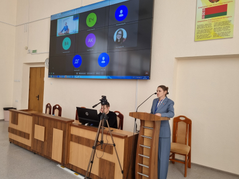 С приветственным словом Марина Леонидовна Микулинич