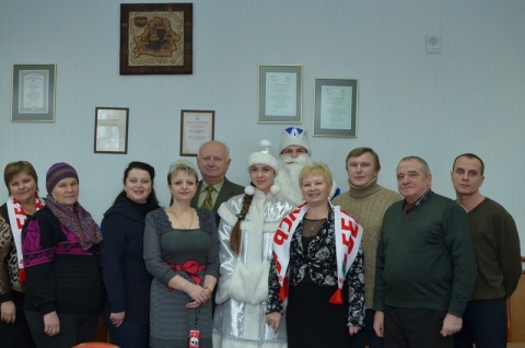 Члены п/о «Белая Русь» с родителями детей-инвалидов