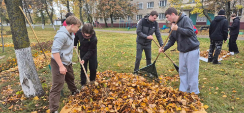 Субботник с душой: когда забота о городе объединяет фото 2
