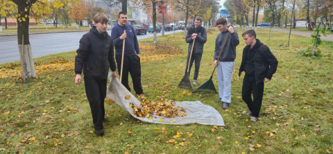 Субботник с душой: когда забота о городе объединяет фото 10