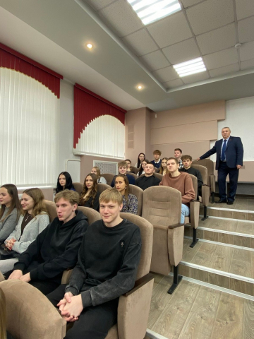 Первая женщина-космонавт Беларуси, Василевская Марина Витальевна, провела встречу с молодежью и представителями предприятий фото 5