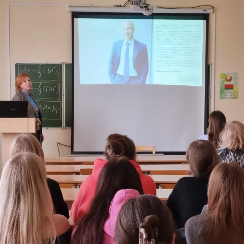 Начальник подразделения управления развития персонала торговых объектов Филипенко Светлана Станиславовна