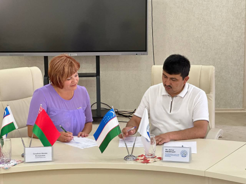 Подписание протокола о намерениях с проректором по работе с предприятиями и учебными заведениями А.Н. Шернаевым 