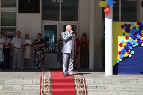 С поздравительной речью открыл мероприятие  ректор университета Вячеслав Алексеевич Шаршунов