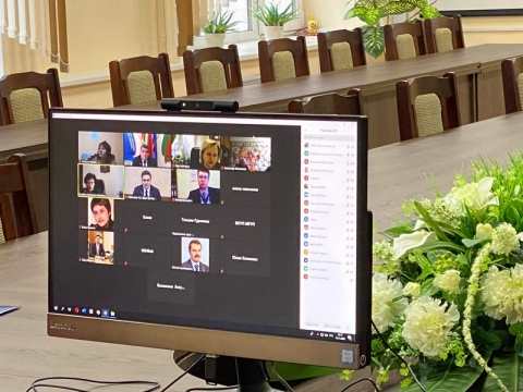 Пленарное заседание конференции в режиме онлайн