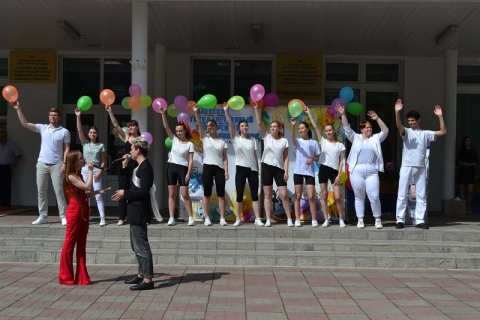 ТОРЖЕСТВЕННАЯ ЦЕРЕМОНИЯ ВРУЧЕНИЯ ДИПЛОМОВ ВЫПУСКНИКАМ 2021 ГОДА 